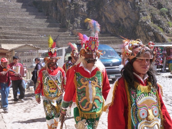 parade ollantaytambo Peru